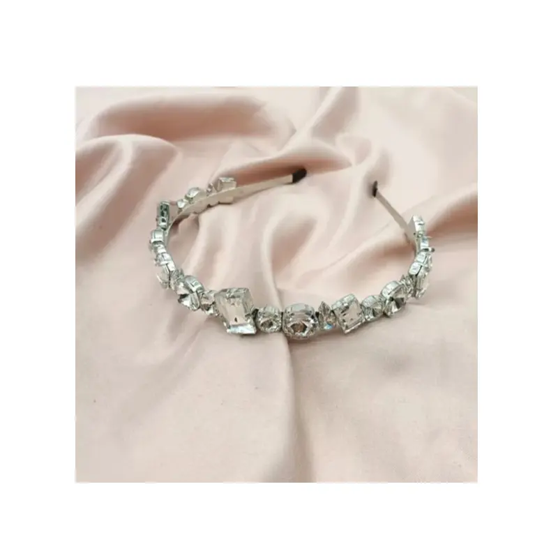 Στέκα Μαλλιών Strass White